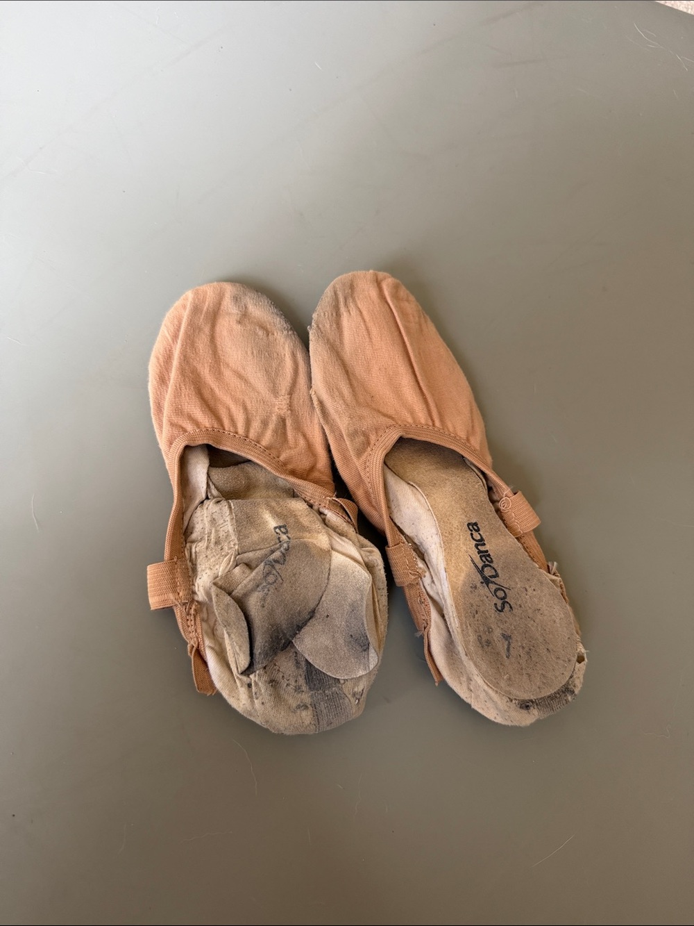 Pro ballet flat shoes